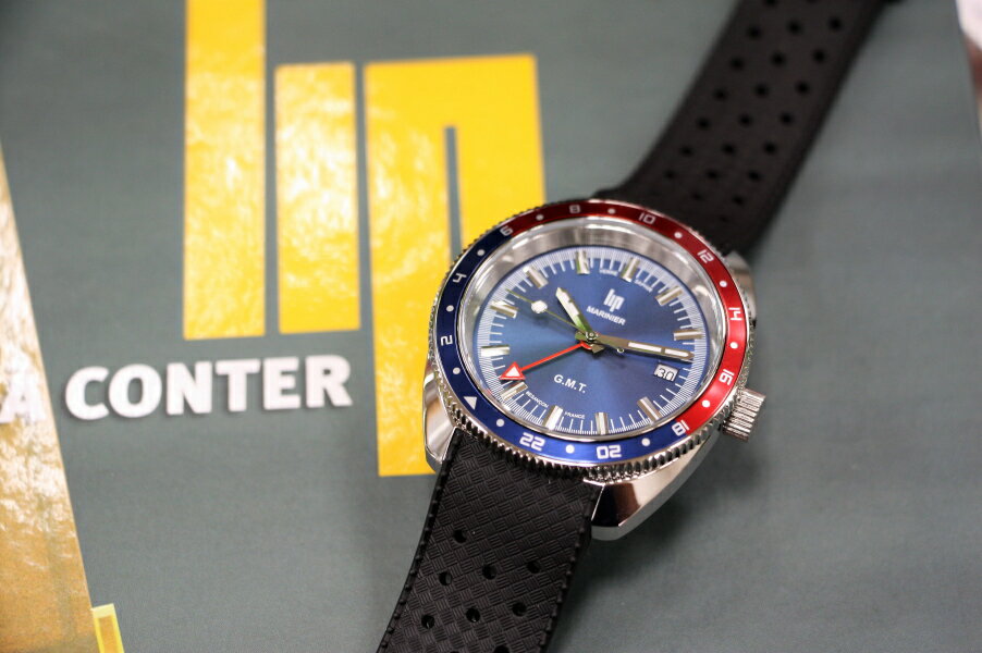 楽天市場 フランスのlip リップ Marinier マリーン Gmt搭載腕時計 ペプシカラー ダイバーズデザインウォッチ 送料無料 マリニエ 0m防水 ヴィンテージデザイン レトロダイバーズ 加坪屋 かつぼや