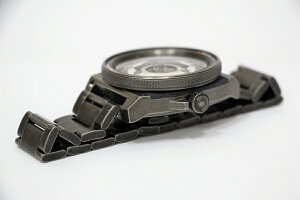 世界限定500本のカメラのレンズをイメージしたTACS【タックス】10周年記念アンティーク加工VINTAGELENSAUTOMATIC2自動巻きDARKMETALEDITIONヴィンテージ・レンズのデザインウォッチ!/正規代理店商品