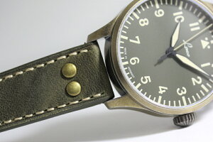 世界限定250本のみ!ドイツ空軍採用のLaco【ラコ】自動巻きAugsburg42Olive【アウクスブルグ42オリーブ】ミリタリーウォッチ/腕時計/正規代理店商品/ヴィンテージ仕上げ/ブロンズ風仕上げ/復刻