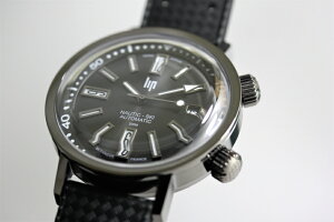 1967年の復刻!フランスのLIP【リップ】NAUTIC-SKI【ノーティックスキー】自動巻き腕時計/200m防水/オールブラック/ブラックアウト