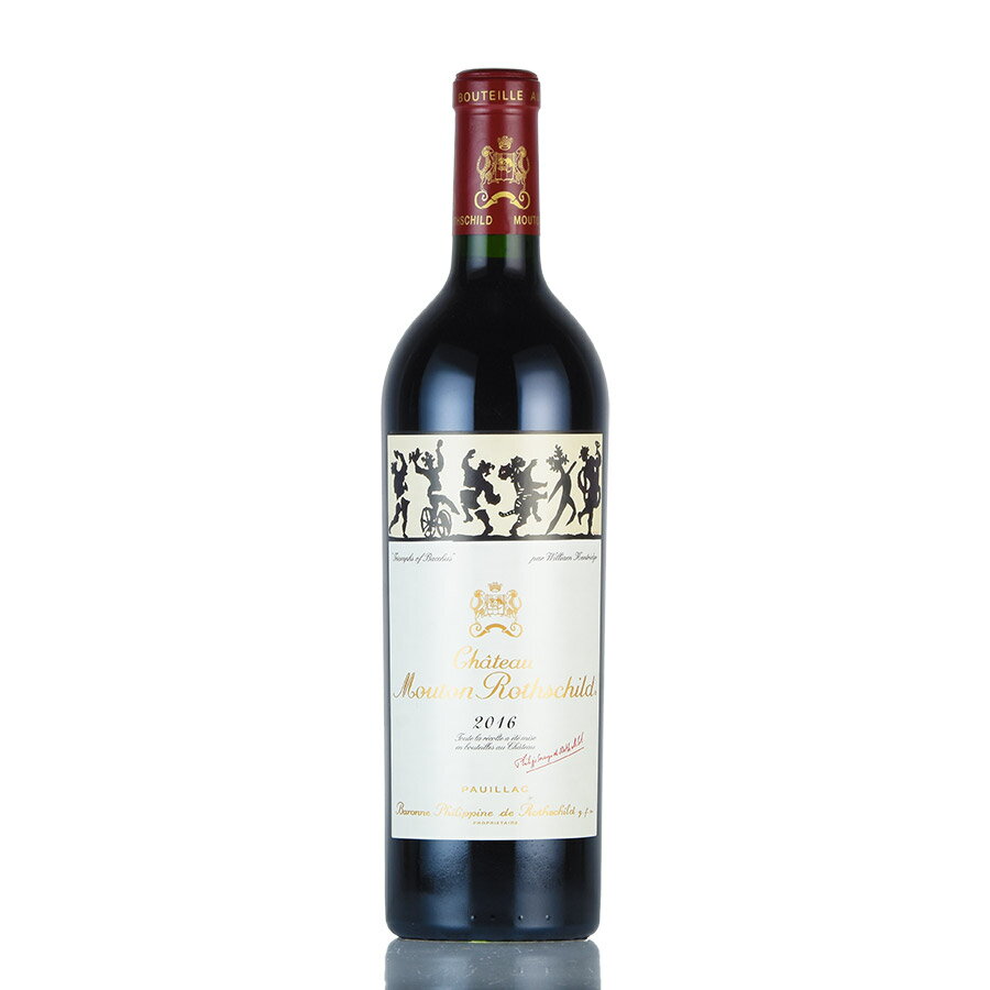 Chateau Mouton Rothschild 2016 2016年は、その濃密さと肉づきの良さから、21世紀生まれの偉大なるヴィンテージと肩を並べる仕上がりです。極めて秀逸なヴィンテージとしての将来性の高さを感じさせます。 生産者シャトー ムートン ロートシルトChateau Mouton Rothschildヴィンテージ2016容量750ml解説パーカーポイント: 100点予想される飲み頃：2022 - 2085Composed of 83% Cabernet Sauvignon, 15% Merlot, 1% Cabernet Franc and 1% Petit Verdot, the 2016 Mouton Rothschild has an opaque garnet-purple color. WOW - the nose explodes from the glass with powerful blackcurrant cordial, black raspberries, blueberry pie and melted chocolate notions, plus suggestions of aniseed, camphor, lifted kirsch and the faintest waft of a subtle floral perfume in the background. Full-bodied, concentrated, bold and totally seductive in the mouth, it has very fine-grained, silt-like tannins, while jam-packed with tightly wound fruit layers, finishing in this wonderful array of mineral sparks. Magic.(Issue 245 End of October 2019, The Wine Advocate, 1st Nov 2019) 人々を魅了するアートラベル シャトー ムートン ロートシルト Chateau Mouton Rothschild ムートンのアートラベルは、1924年にフィリップ・ド・ロスチャイルド男爵がポスター画家ジャン・カルリュに依頼したのが始まりでした。その後、1945年からはアートラベルが毎年企画されるようになり、シャガール、ピカソ、ダリといった巨匠アーティストを起用。ムートンの卓越した品質もさることながら、そのラベルの優れた芸術性から、世界中のワイン愛好家に高い支持を受けています。 シャトー ムートン ロートシルト一覧へ