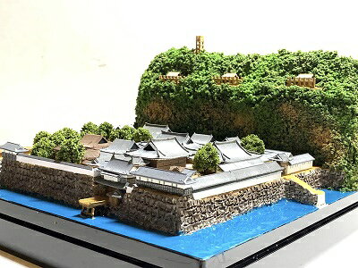 [完成品］鹿児島城・鶴丸城　(鹿児島市城山町）ケース付き　ミニサイズ　島津義弘...