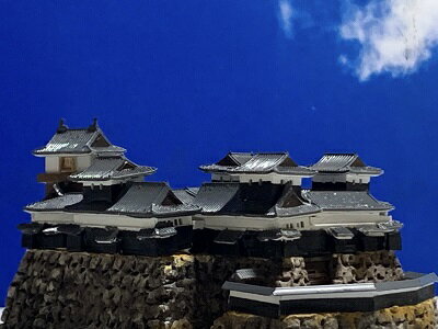 [完成品] 伊予松山城・創建時（愛媛県松山市丸ノ内）ケース付き　ミニサイズ　日本100名 現存天守　日本の城　お城　ジオラマ　模型　プラモデル　城郭模型