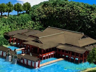 お城のジオラマ鍬匠甲冑屋の[完成品］厳島神社 ケース付き　ミニ24サイズ　神社　ジオラマ　模型　プラモデル　模型　 建物｜アングル2