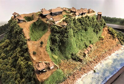[完成品]　三崎城（三浦市三崎町）　三浦氏　ケース付き　ミニサイズ　　日本の城...