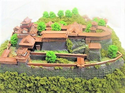 [完成品]　飛騨高山城（高山市城山）　ケース付き　ミニサイズ　日本の城　お城　ジオラマ　模型　プラモデル　城郭模型