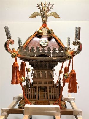 楽天お城のジオラマ鍬匠甲冑屋[完成品]　江戸神輿1/5　神輿プラモデル　神社　おみこし　宵宮祭　お祭り　祭礼　睦会　町内会神輿　インテリア　童友社