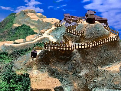 [完成品］小島城（飛騨市古川町杉崎）　ケース付き　ミニサイズ　日本の城　お城　...