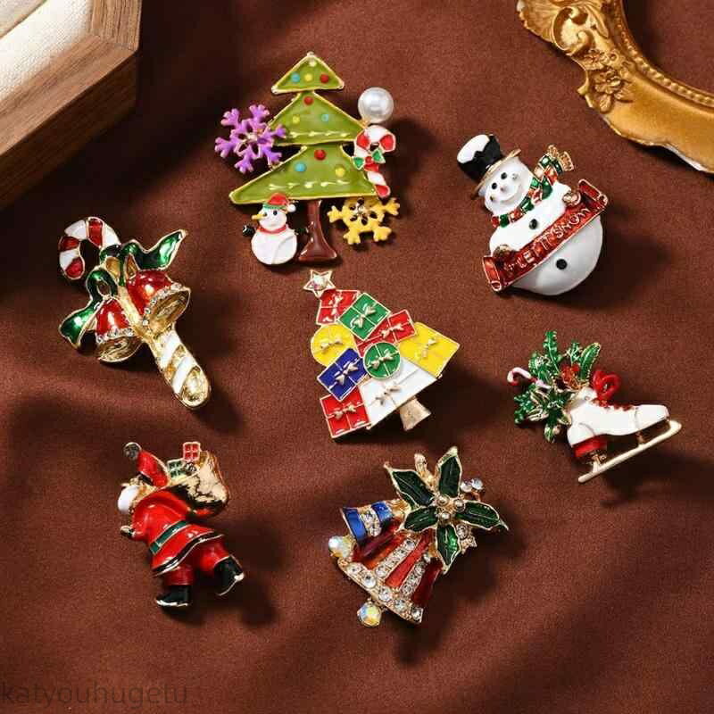 【送料無料】ブローチ クリスマスモチーフ 男女兼用 レトロ 西洋風 釉薬彩色 エナメル仕上げ クリスマ..