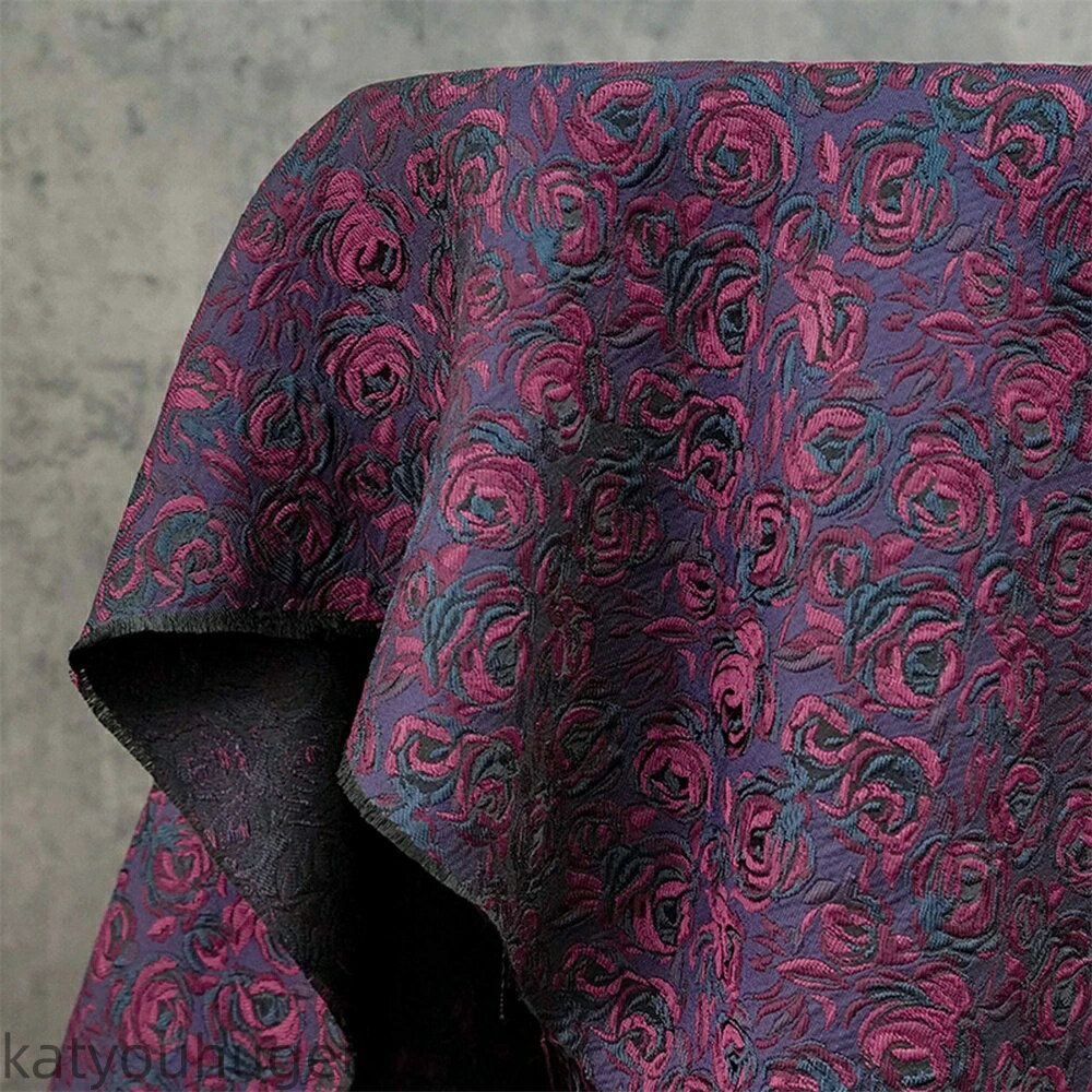 【送料無料】155cm幅 90cm単位 ジャカード生地 エンボス生地 浮き彫り生地 生地 布 布地 色織り生地 花柄 バラ 紫赤 パープル