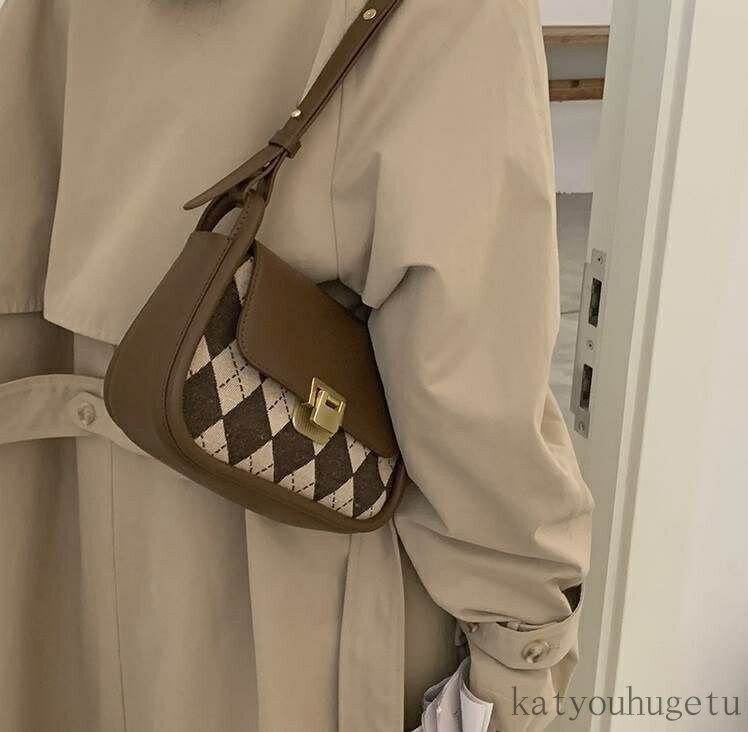 【送料無料】料ミニ ショルダーバッグ ハンドバッグ アーガイル柄 三角 斜め掛け 2wayスクエア型 ベルト レザー PU 小さめ こなれ感 韓国 オルチャン ...