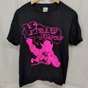 商品について ※商品は画像にあるものがすべてとなります。【仕様】 　タイプ：HELLO JAPAN Heavy Weighters プロレス Tシャツ　表記サイズ：L　カラー：ブラック　身幅：約50cm　着丈：約63cm 【状態】　　ある程度使用感があり、プリントにも全体にシワがみられます。