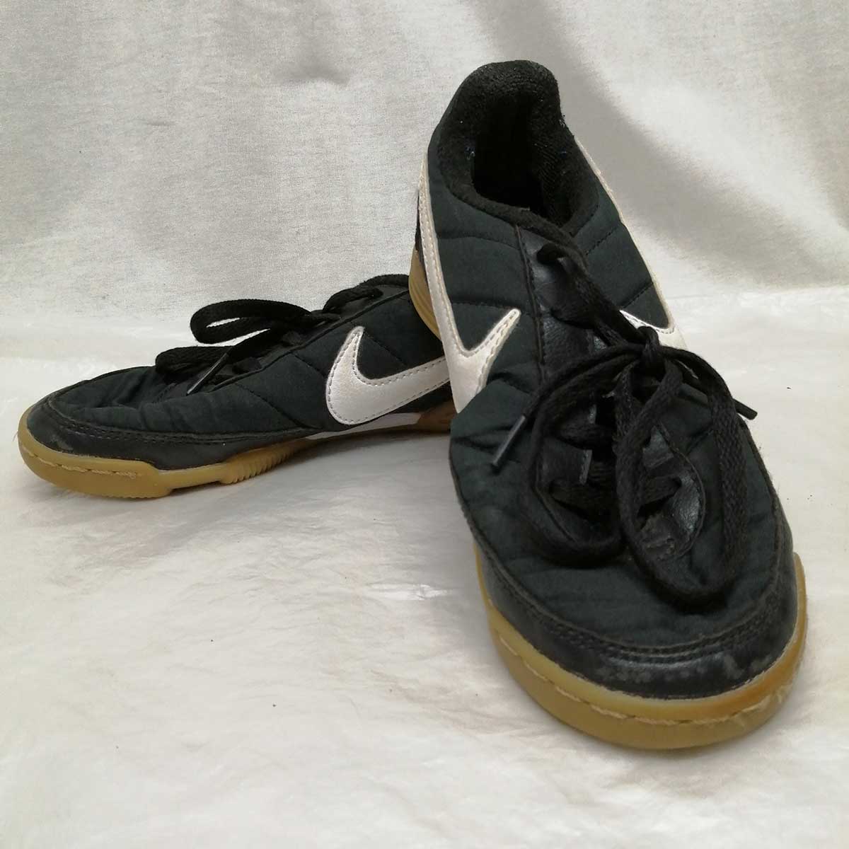 【中古】ナイキ NIKE ナイキ フットサル シューズ ダビーニョ ジュニア 19cm ブラック x ホワイト 580450-010 キッズ NIKE