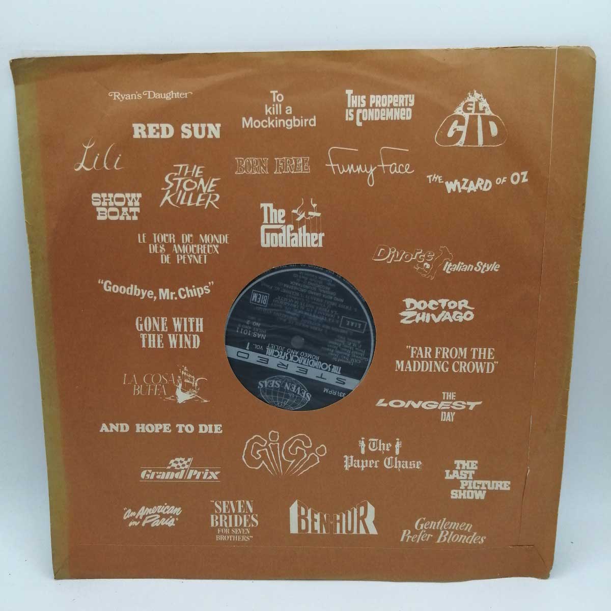 カウカウキング 楽天市場店の【中古】LP 小学館版 世界の映画音楽1 ロミオとジュリエット 不滅の愛の物語 NAS-1011｜アングル2