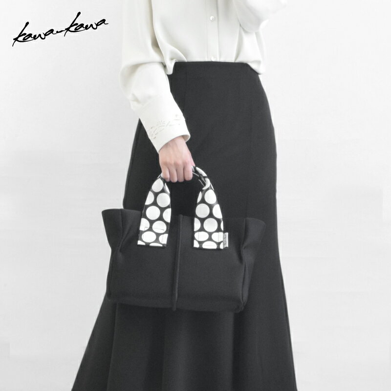 ［Newリリース］【kawa-kawa公式】 トートバッグ レディース 軽量 ナイロン 本革 上質 手さげ ハンドバ..