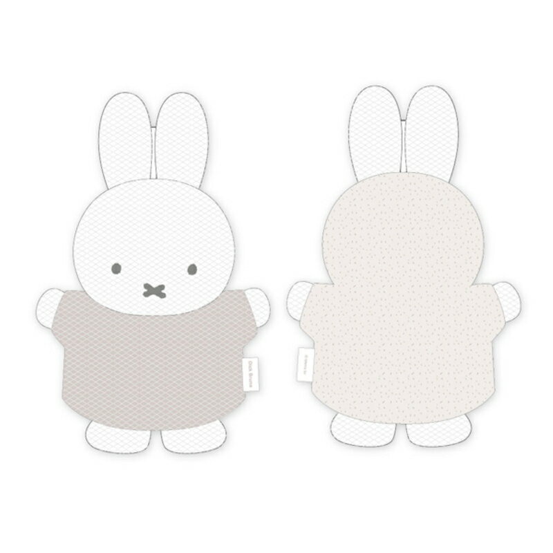 大人気《ミッフィー/MIFFY》グッズ☆彡 「ミッフィー」デザインの可愛らしいバスミトンです。 手を入れて体を洗えます。背面は肌触りのいいタオル地になってます。 とってもかわいくて癒されそう♪ ※少量入荷の為、「いいな」って思った方はお早めのご購入を！ ★画像について★ モニターの環境などで、商品画像の色合いが 実物と若干違う場合がございます。 こちらは参考画像となりますので、 予めご了承ください。お風呂の時間が楽しみになりそう♪ ミッフィーのかわいいバスグッズシリーズ こちらは【バスミトンパペット】 ■本体サイズ：【単位：mm】W175×H270×D15 ■原産国：中国