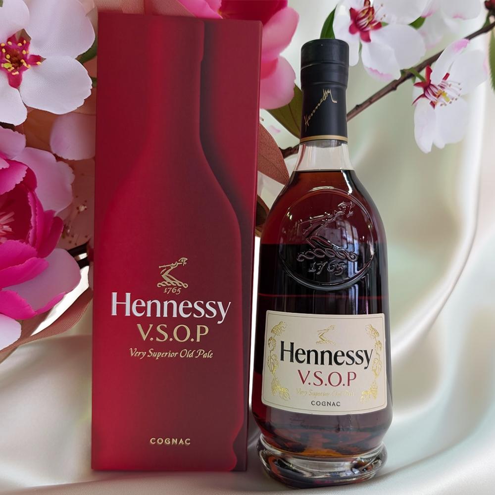 ヘネシー VSOP プリヴィレッジ 700ml 40度 箱付 Hennessy V.S.O.P. ブランデー コニャック cognac フランス産 フレンチ French Brandy kawahc 嬉しい お礼 御礼 ギフト プチギフトにオススメ 贈って喜ばれるプレゼント