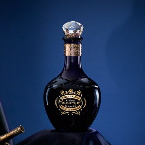 ロイヤルサルート 62GUN サルート 1000ml 43度 箱付 Royal Salute Chivas Regal Blended Scotch Whisky シーバスリーガル最高峰ブレンデッドスコッチウイスキー イギリス英国スコットランド kawahc