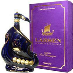 ラーセン ナイトブルーシップ 700ml 40度 ダークブルー 箱付 Larsen Night Blue Viking Ship Fine Champagne Cognac ラーセン ナイトブルー ダークブルー シップ ブランデー コニャック kawahc お礼 御礼 ホワイトデー贈って喜ばれるプレゼント プチギフトにオススメ