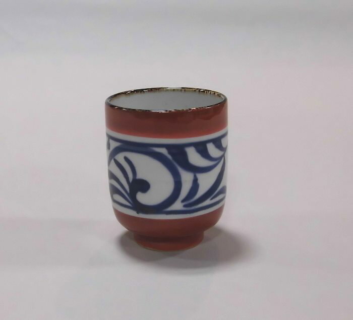 走り唐草　湯呑　小　赤