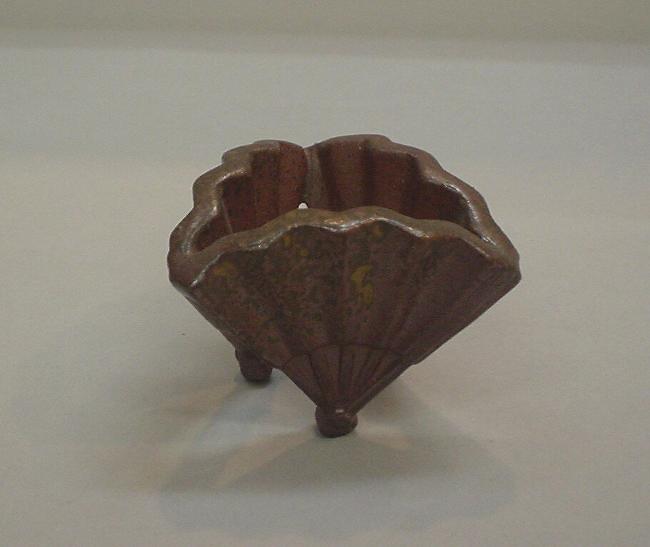 備前　三扇　蓋置