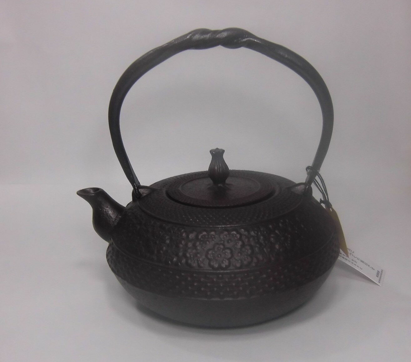 南部鉄瓶　別製平丸型　帯桜 1.8L