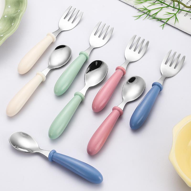 食器セット 子供用 ステンレス製 スプーン フォーク カトラリーセット 丸柄 かわいい キャラクター柄 キッズ用 ベビー用 離乳食 幼稚園 保育園 幼児用 小学生 丈夫 耐久性 厚手 おしゃれ 遠足 お弁当用 普段使い 給食 衛生用品