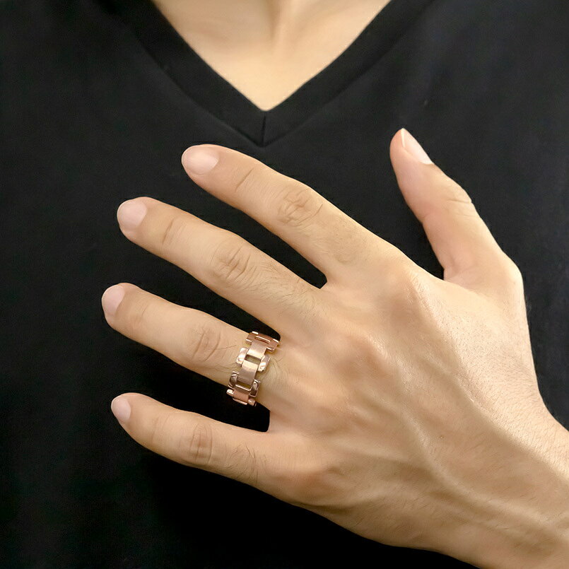 ペアリング 結婚指輪 ゴールド 幅広 太め 透かし 指輪 ピンクゴールドk10 地金 マ...