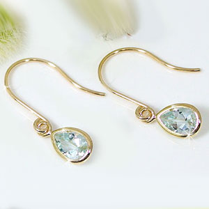 【最短発送】18金 ピアス アクアマリンピアス フックピアスk18イエローゴールド 3月誕生石 18k 男女兼用 ユニセックス 男女問わず 【最短発送】18金 ピアス アクアマリンピアス フックピアスk18イエローゴールド 3月誕生石 18k 男女兼用 ユニセックス 男女問わず