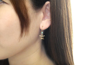 ハワイアンジュエリー ピアス ホヌピアス 亀 かめ　イエローゴールドk18　ハワジュ　ハワイアン　ハワイ hawaii ホヌ　アニマルジュエリー　アメジスト アクアマリン ペリドット ブルートパーズ【卒業祝い・入学祝い・就職祝い】18k 18金 送料無料