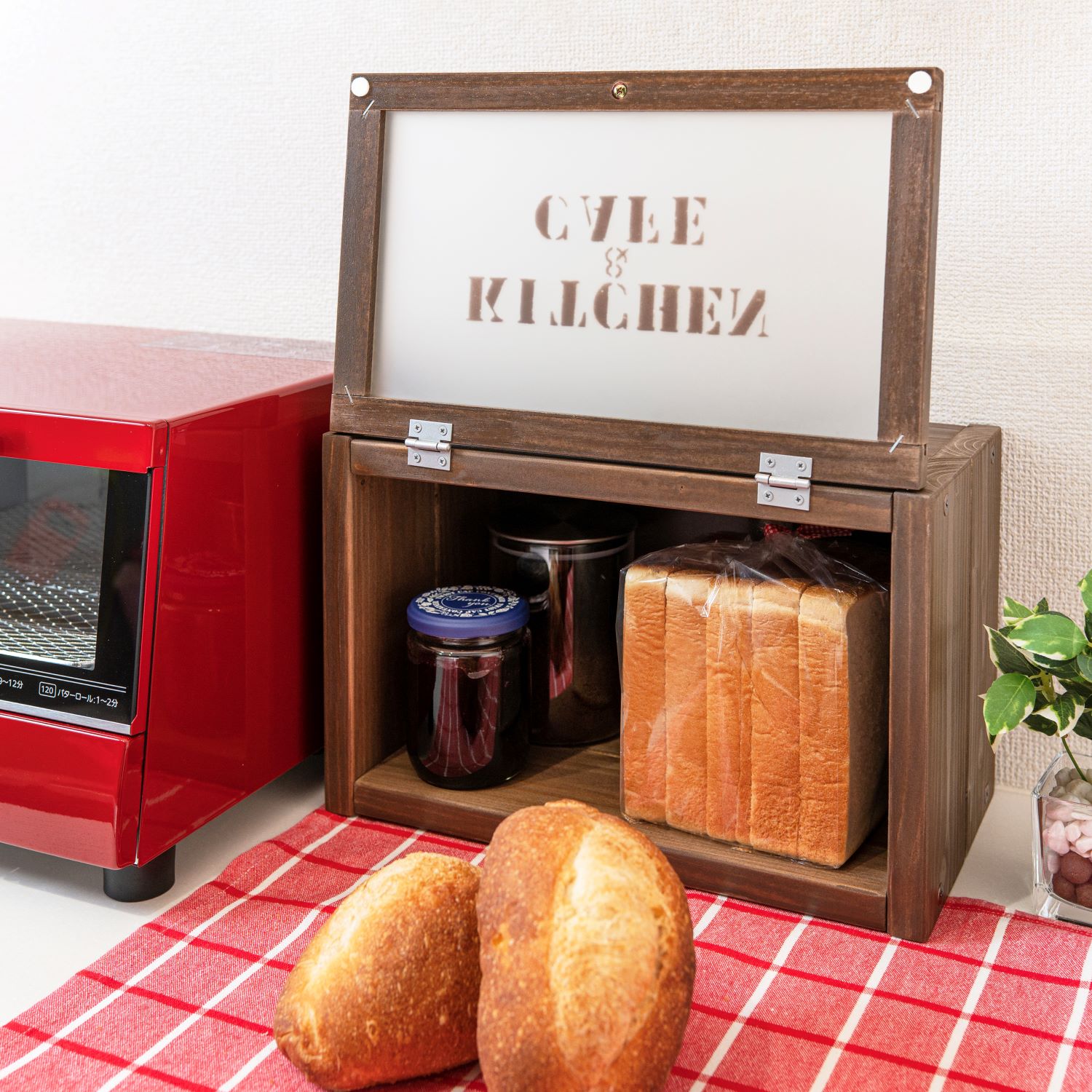 【ヴィンテージ風 】スモークガラス 仕様 ブレッドケース キッチン収納 カップボード 収納 (ウォルナット色) kazu工房 木製 ガラス扉 ブレッドケース木 パン保存 食パンケース トースターラック ホワイト・ウォルナット・ミルキーホワイト色塗装