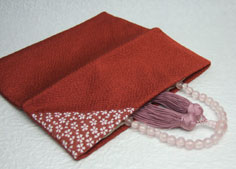 【数珠】数珠袋・数珠入 『桜小紋 赤茶』