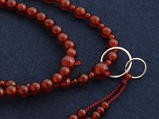 【ポイント10倍+クーポン】【数珠袋付き】 数珠 念珠 『送料無料 浄土宗 瑪瑙（めのう） （女性向き） 【保証付き】』SW-013 正式 本式 本連 二輪 二重 【最強翌日配送】 ( お葬式 葬儀 仏具 女性用 二連 お念珠 お数珠 葬式 葬儀 二連数珠 本式数珠 喪 珠数 )