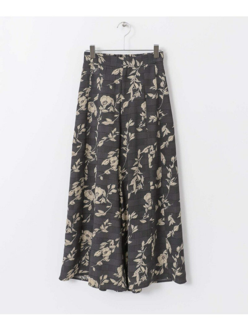 【SALE／50%OFF】KBF+ ミックスプリントフレアパンツ∴ KBF ケービーエフ パンツ その他のパンツ グレー ベージュ【RBA_E】[Rakuten Fashion]