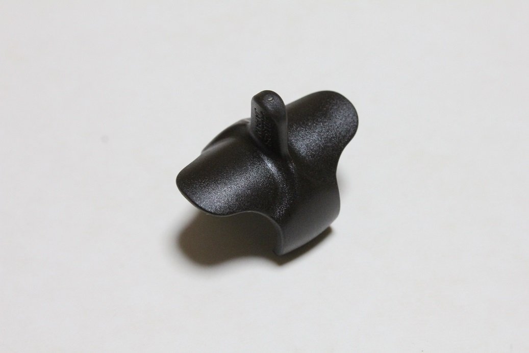 Soprano Recorder Finger Rest, Compatible with 502B and 503B Models, One-Touch Installation, Secures Finger Position, Playing Assistance, Instrument Accessory, Prevents Recorder Rolling, Stopper Function, Drop Prevention, for Practice, Music Classes, School Use, Instrument Accessories