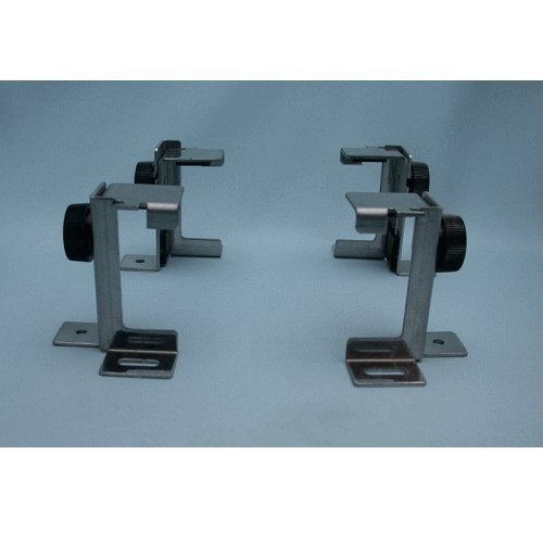 ・入数:4個セット ・取付可能機器高さ:27mm~55mm ・設置可能重量:最大6kg