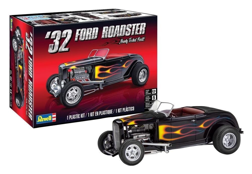 ・スケール:1/25 ・素材:プラスチック ・仕様:未塗装組み立てキット ・付属品:フロントフェンダー、リアフェンダー(オプション)