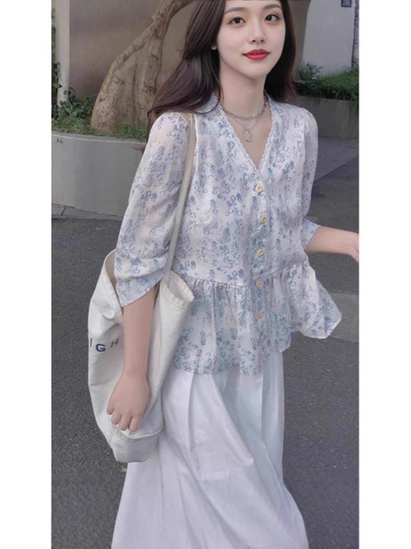 ブラウス レディース 花柄 シフォン チュニック 長袖 Vネック ゆったりシルエット 体型カバー 涼しい 清涼感 軽い 通気性 春夏 普段着 通勤 お出かけ おしゃれ 重ね着 トップス