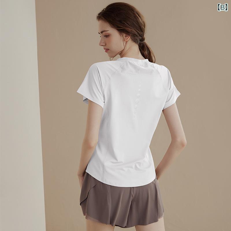 kbox楽天市場店のヨガウェア レディース 半袖 トップス 速乾 Tシャツ 伸縮性 運動着 吸汗 スポーツウェア フィットネス トレーニングウェア ランニングウェア 無地 シンプル 動きやすい フィット感 クルーネック ヨガシャツ｜アングル2