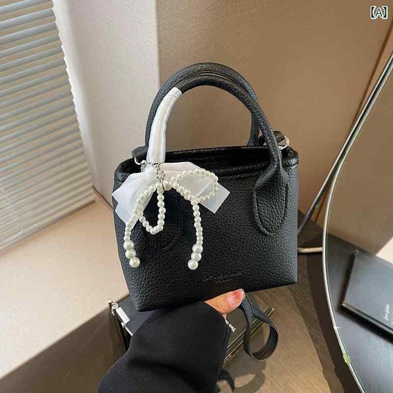 ショルダーバッグ レディース 斜め掛け ハンドバッグ 2way 小さめ ミニバッグ 無地 シンプル 通勤 通学 手提げ 肩掛け 軽量 コンパクト 収納力 普段使い お出かけ 大人っぽい 合わせやすい