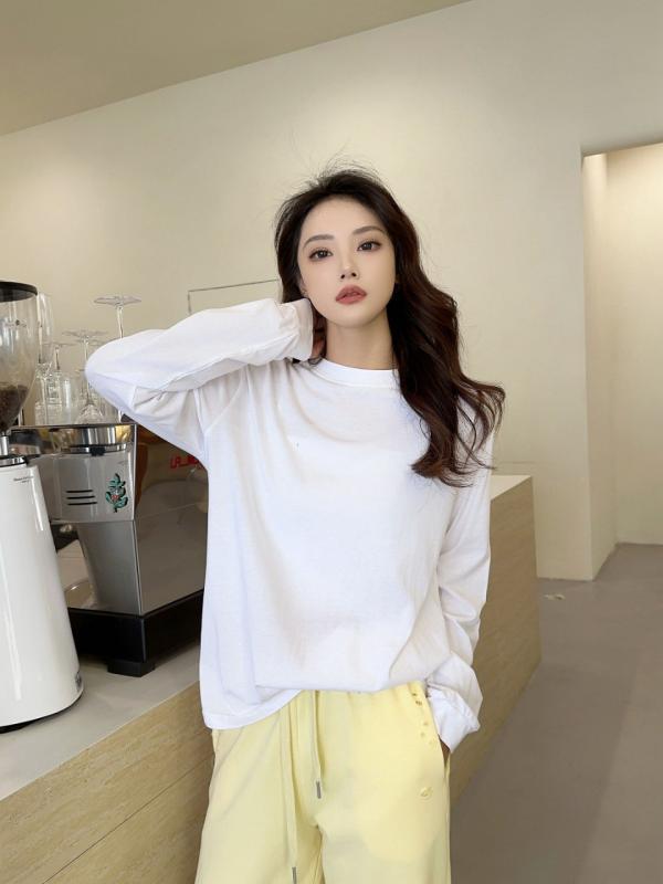 長袖Tシャツ レディース 無地 シンプル カットソー コットン混 ラウンドネック インナー 重ね着 トップス 伸縮性 柔らかい 着回し力抜群 春秋冬 長袖インナー ストレッチ素材 ベーシック 普段着 通勤 通学