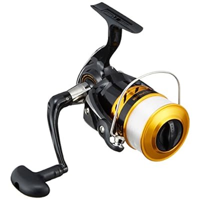 ダイワ(DAIWA) スピニングリール (糸付き) 17 ワールドスピン 4000 (2017モデル)ブランドダイワ(DAIWA)色ゴールドモデル00050420商品説明スピニングリールサイズ:4000使用できる釣法:アジング タイラバ主なターゲット:アジ サバ キス カレイ マダイ スズキ サワラ 青物付属糸(号-m):6-150自重:390g巻取り長さ(ハンドル1回転あたり):87cmギア比:4.9最大ドラグ力:6kgベアリング(ボール/ローラー):1/1今度のワールドスピンは回転が違う。高剛性でスムーズな巻上げ感をもたらすデジギヤII、ライントラブルを減少させるABS II・クロスラップ・ツイストバスターII、ガタつきのない快適な巻き上げが可能なインフィニットストッパーなど、快適な実釣性能をもたらすダイワテクノロジーをしっかり搭載。折りたたみ式アルミハンドルで持ち運びもしやすい。さらにソルト対応のため、淡水はもちろん海のエサ釣りからルアーゲームまで幅広く対応。買ってすぐに釣り場で使える便利な糸付き。