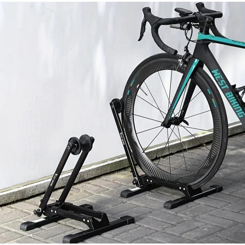 調整可能な自転車スタンドラック - 60.96cmから68.58cmのロードバイクとMTB自転車用の金属製床置き式、耐久性のある炭素鋼製駐輪ホルダー