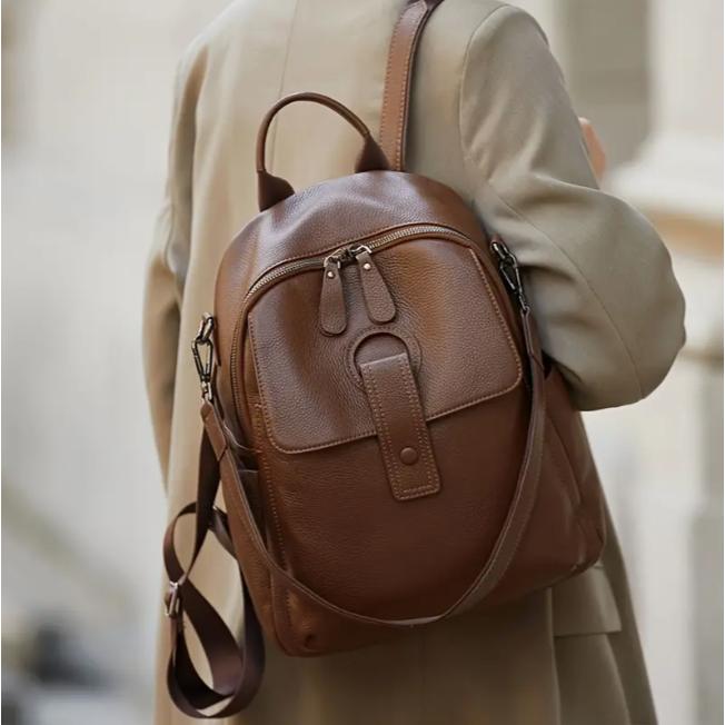 本革の女性のバックパック、ファッションのレトロな旅行鞄、新しい秋のシリーズ、大容量、外出と旅行に..