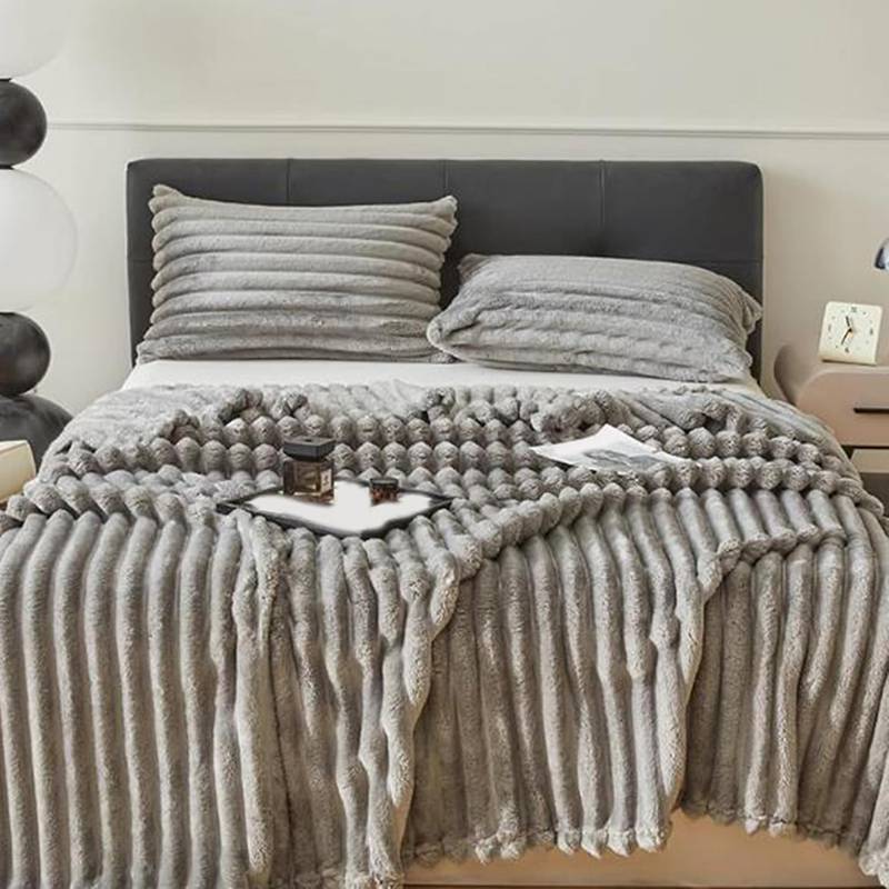 掛け布団 シープ調ボア ボリューム マイクロファイバー 敷くことができ 二枚合せ シープ調 ボア 暖かい..