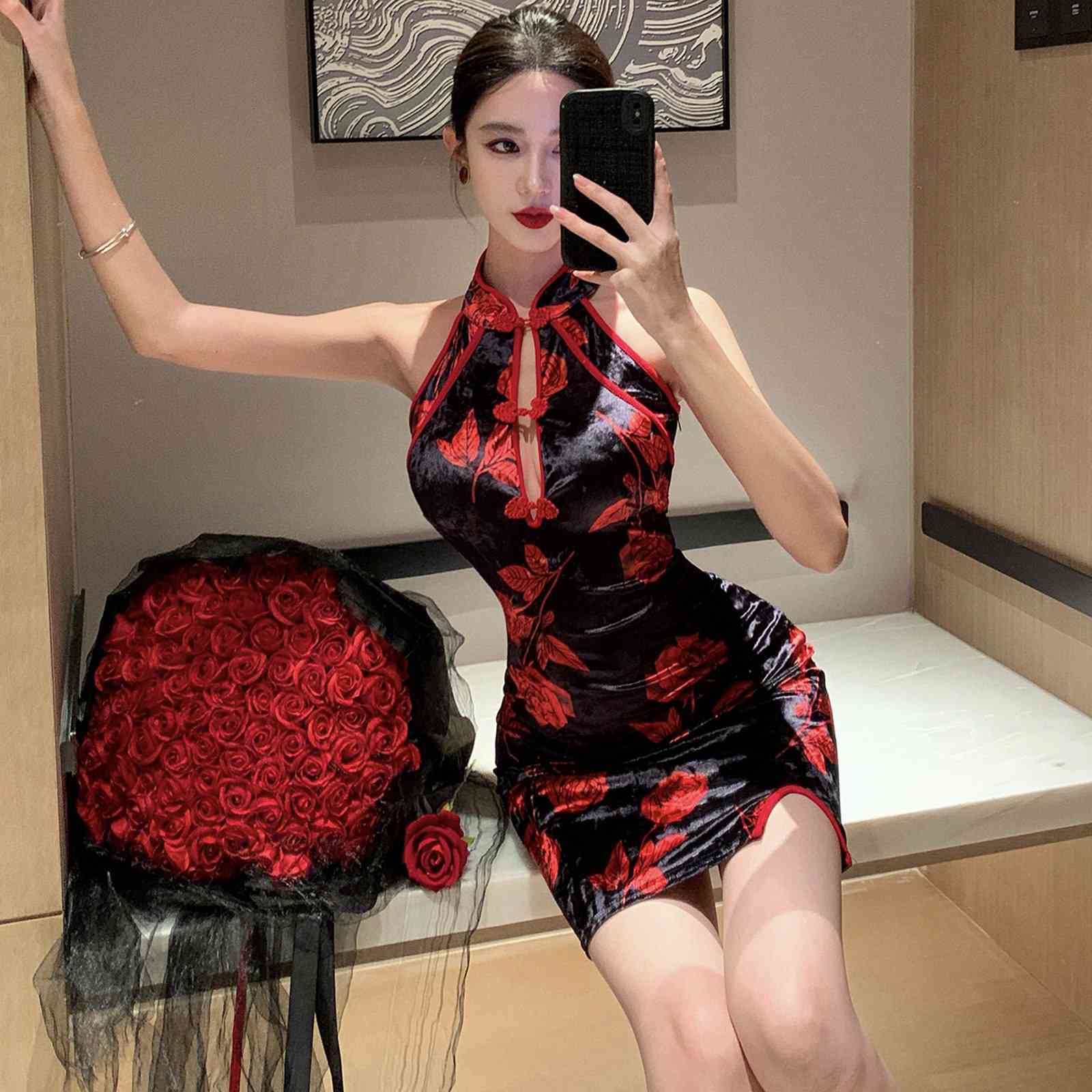 タイトワンピース 中華風 チャイナドレス バラ柄 ひざ丈 カシュクール クラブドレス ホルターネック きれい レディース 春夏 デコルテ ハイウエスト スリム デート 二次会 宴会 フェミニン