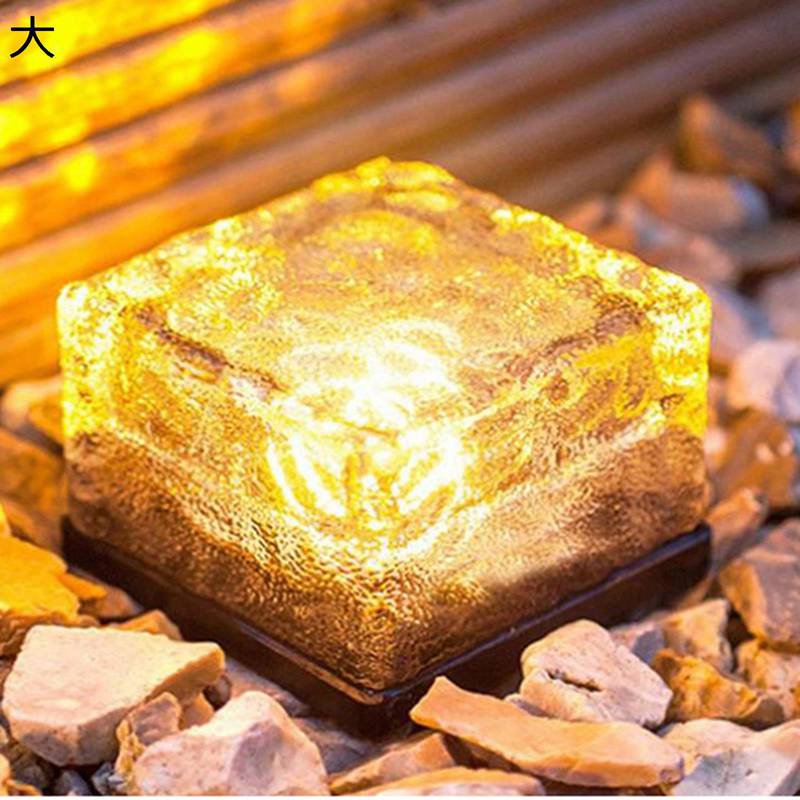 ソーラーライト アイス 方形 透明 クリア 庭園灯 街灯 屋外 ガーデンライト 4個入 IP65防水 階段ライト 暖色 明暗センサー 自動点灯 太陽光パネル充電 庭/玄関先/芝生/車場/歩道 イルミネーション