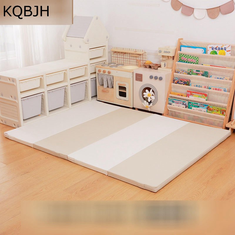 ベビーマット プレイマット 赤ちゃん 折り畳み 厚い 防水 お手入れ簡単 ヨガマット ファスナー付き ベビークッションマット お昼寝 騒音対策 衝撃緩和 収納しやすい ピクニック 出産祝い 幼稚園