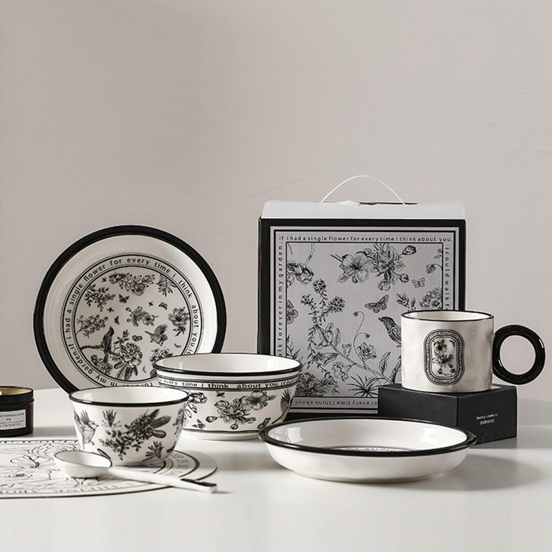 kcreateの1人食セット 白黒花柄 食器セット 碗 お皿セット ひとり暮らし プレート ボウル 白磁器 ティーカップセット コーヒーカップセット コップ おしゃれ 北欧風 かわいい プレゼント 陶器 磁器｜アングル2