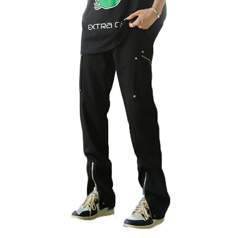 　　　 ◆◇◆売れている秘密◆◇◆ 【抜群の穿き心地】良い肌触り・通気性拔群・耐摩耗性のデニムパンツ。通気性に優れ、吸水性と速乾性の特徴を持ち、常に体を爽やかな状態を維持して、快適な穿き心地を実現しています。 【色な場合に適した】ストリート、ヒップホップ、ダンス などの撮影ウェア、ライブ衣装としてはもちろんルームウェア、街着としてラフにオシャレに着こなせます。このパンツは色んな場所に合います。 【窮屈感が全然なくて】程よいストレッチで、伸縮性に優れた穿きやすい点もうれしい。トップのボタンは打ち抜きタイプの丈夫なタックボタンを採用しています。 【動きやすく（バック）】デニムの風合いはそのままに肌触りの良い素材感が特徴的で、程良く薄手の軽い生地感で快適な穿き心地を実現。 【品質保障】初期不良／未使用（商品到着時の損傷）はいつでも無償交換返品保証。品質保証期間、もし、製品に何か問題あれば、メールでご 連絡してください。 ご連絡の方法：アカウントサービス内の「アカウントサービス」→「注文履歴」→「販売元」→「質問する? から、ご遠慮なくお問合せ下さいますようお願い申し上げます。リスクのない完全な購入をお楽しみください。 　　　◆◇◆注意事項◆◇◆ご覧のモニターの環境、撮影環境により実物と色味が異なって見える場合がございます。湿った状態で他のものと擦り合わせると色が移る恐れがあります。濃色品の洗濯時は、白色、淡色と分けて洗ってください。説明 ?????ようこそいらっしゃいませい????? ※【サイズ】サイズ表は左の画像の部分をご確認ください。 サイズは平置きメジャーでの採寸になりますので1-3cmの誤差が生じる場合が御座います。予めご了承をお願い致します。 【Detail】 ◆機能面を活かしてレジャーシーンまで着回し可能です。性別や年齢問わず、10代 20代 30代 40代など幅広層の方にお使い頂けます。 ◆柔らかい生地は肌触りが良く、優れた通気性、発汗性を持ち、着心地の良さも抜群。日常に爽やかに着られて、様々なコーディネイトに適応できます。 ◆おしゃれなデザイン、スポーツはもちろん、ダンス衣装または日常着として、ファション感とスタイルの良い一着です。スケートボード、ストリートダンス、ラップ、ヒップホップなど、いろいろなシーンで大活躍。 【Styling】 ◆トップスにはTシャツやパーカー、トレーナーやセーターなどシンプルでも簡単にコーディネートが決まります。 ◆どんな体型の方にも合わせやすく、履くだけでさらっとこなれ感のある雰囲気に魅せてくるマストアイテム。あらゆるコーディネーションにできる快適パンツ。 ◆柔らかい布地で肌触りがよく、肌に不快感を与えません。ファッションのデザインは決して失望させません。当節のホットアイテムです。 【洗濯機可】 ◆濃色の服は色移りの可能性がありますので他の物とのお洗濯はお避け下さい。 ◆クリーニング後はランドリーネットから出して陰干しし、湿気を取り保管する。 ◆汚れや洗濯液などが残ったまま乾燥するとシミになるおそれあり。 ◆すすぎを十分に行い、脱水は押して水分を取り除く。 ◆漂白できません。タンブル乾燥禁止です。アイロンは使えません。 【アフターサービス】 ◆「品?保障」- 弊社の商品は100％の品質保障あり、ご安心に購入してください。出荷する前には商品をしっかりと検品しました。 ◆万が一商品に初期不良を発生した場合は、無料交換・返品できます。手順：[注文履歴] ⇒ [出品者に連絡する]。またなにか不満足があれば、お気軽にメールでご連絡ください、素早くに対応いたします。 ※注意：機械による生産過程におきまして、どうしても生地を織る際の糸の継ぎ目や多少のほつれ、または色ムラなどが生じている場合がございます。 ※商品写真はできる限り実物の色やサイズに近づけるよう加工しておりますが、サイズの測定やPCモニターの画質や光線環境につきましては多少異なる場合がございますので予めご了承ください。